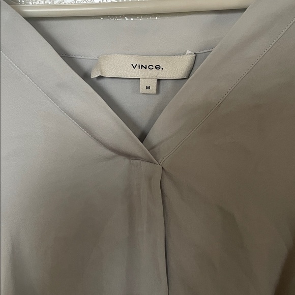 Vince Medium Silk‎ Light Gray/Light Blue Women's Blouse - Picture 2 of 6